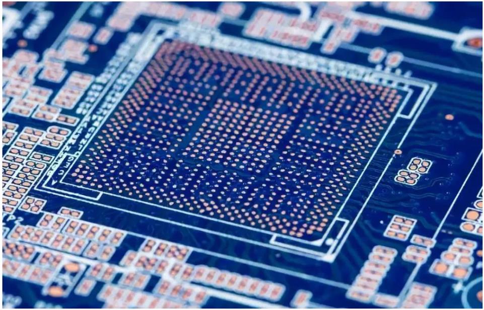 如何選擇安全環(huán)保的PCB板清洗方式？